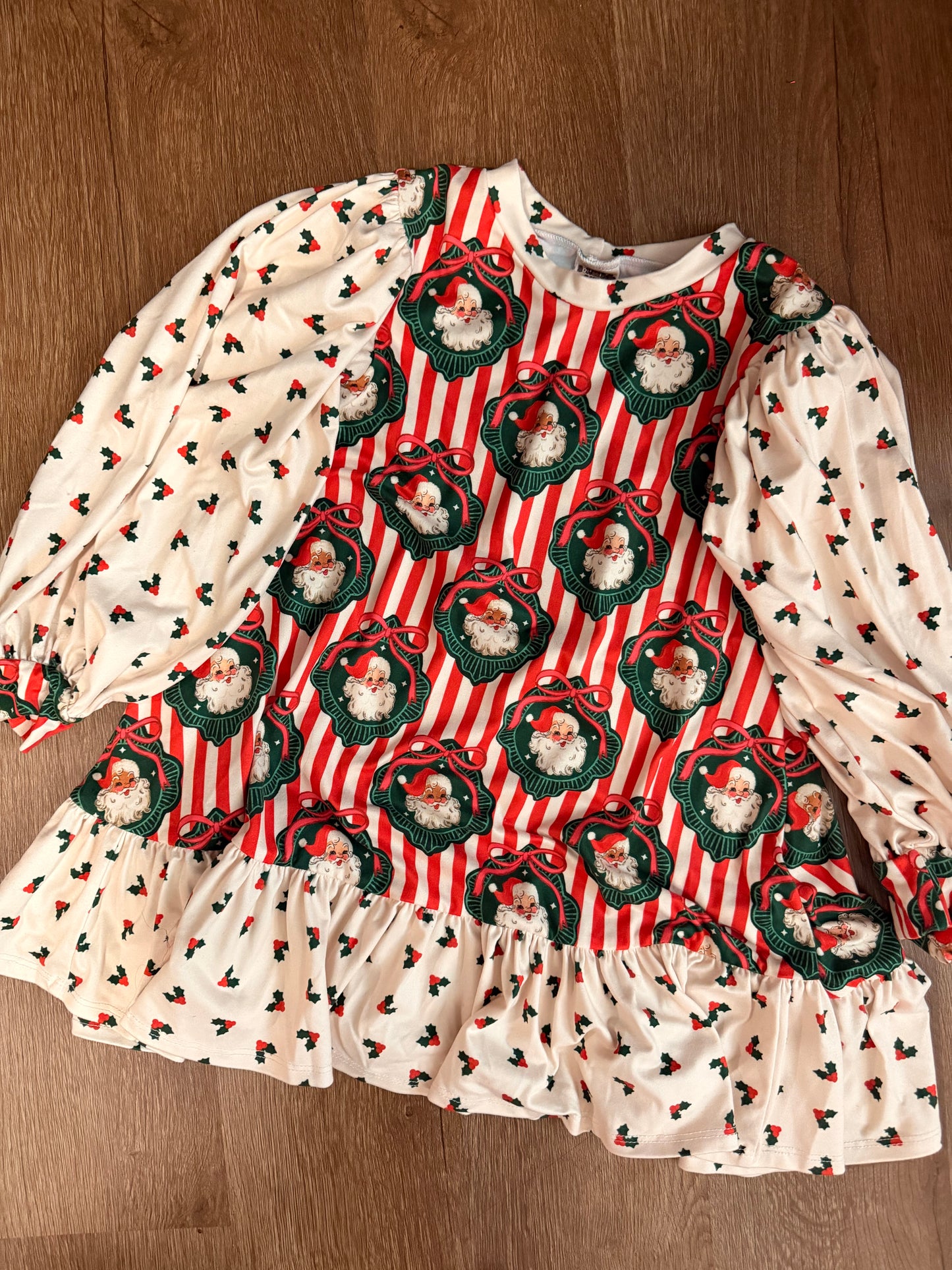 Sz 6 Santa dress