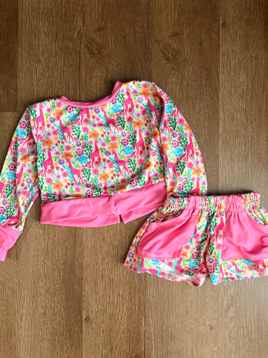 3/4t Giraffe Floral Short Set