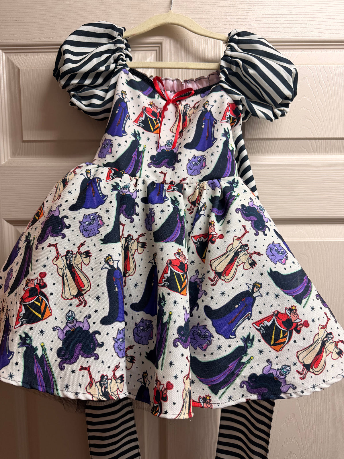 Size 5 Villains dress w/tulle